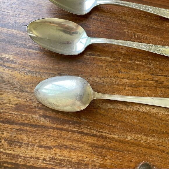 Vintage 1927 R C Co Orleans Set of 3 Dinner Spoons - Picture 7 of 11